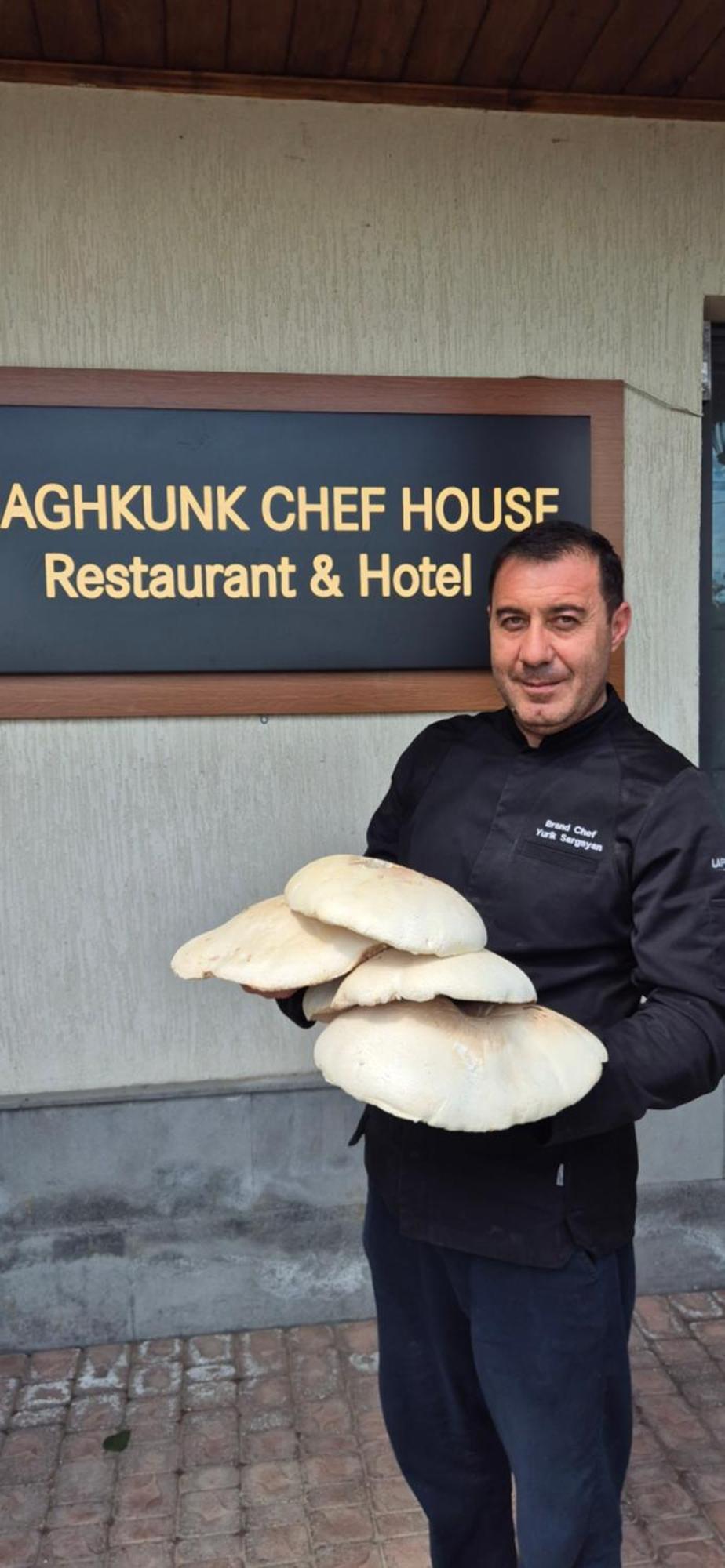 Tsaghkunk Chef House Hotel & Restaurant Sevan Eksteriør bilde